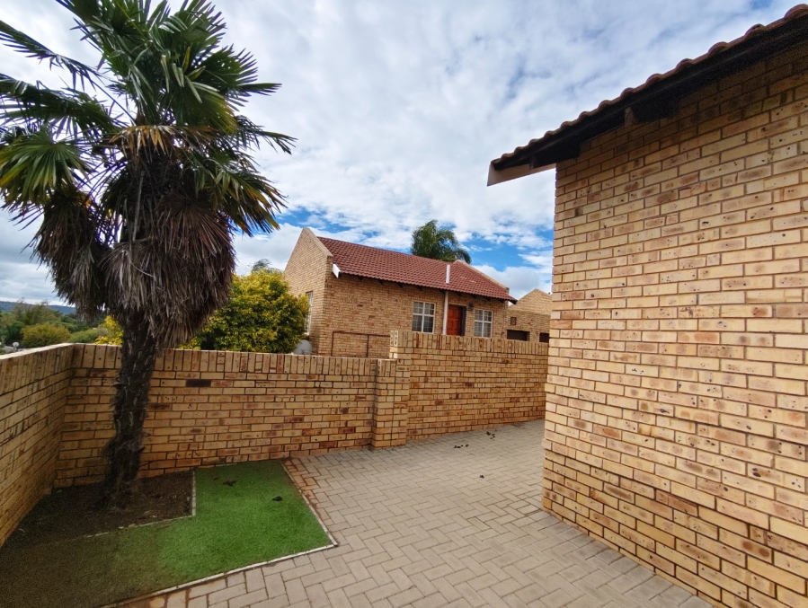 2 Bedroom Property for Sale in Pentagon Park Free State